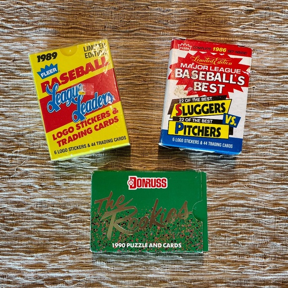 Vintage Baseball Cards - Picture 1 of 4